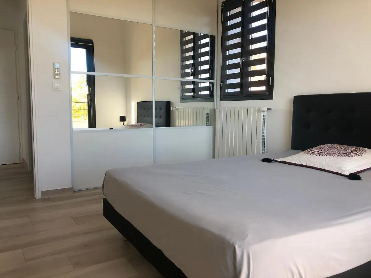Sublime Haut De Villa Apercu Mer /Hippodrome / Cagnes-sur-Mer 0*,