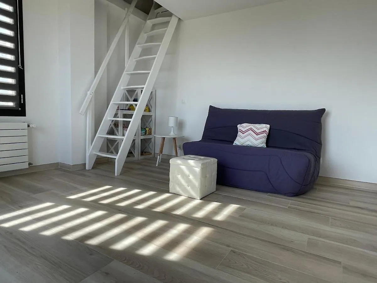 Apartment Sublime Haut De Villa Apercu Mer /Hippodrome / Cagnes-sur-Mer